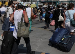 Ηράκλειο: Ταλαιπωρία για τους επιβάτες του καταμαράν «power jet» - Απαγορεύτηκε ο απόπλους