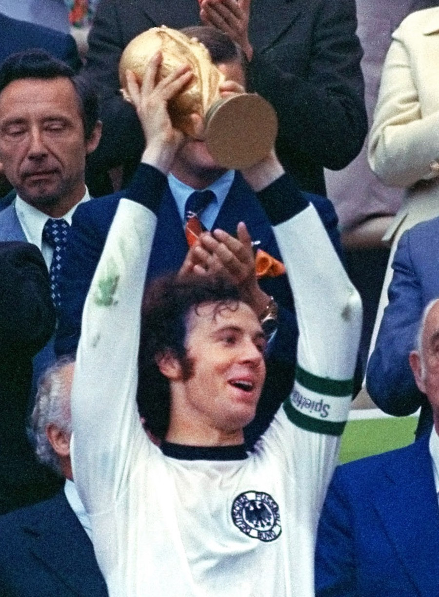 Φραντς Μπεκενμπάουερ, Franz Beckenbauer