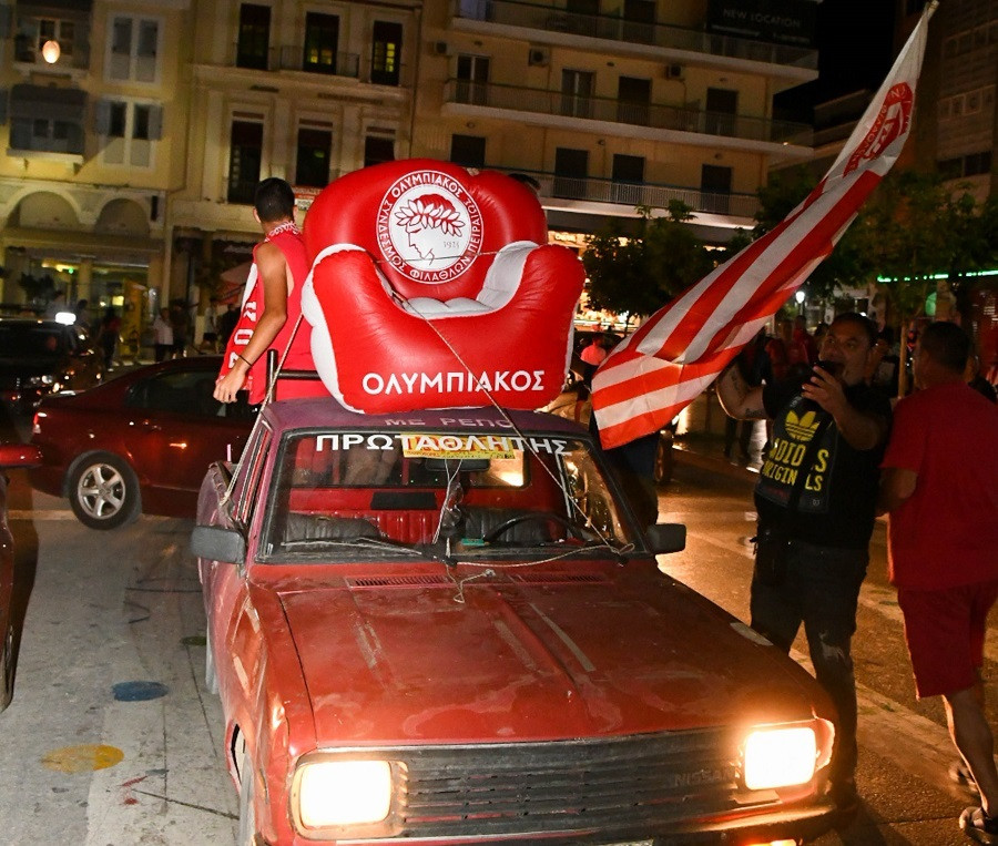 πατρα ολυμπιακος πανηγυρισμοι 