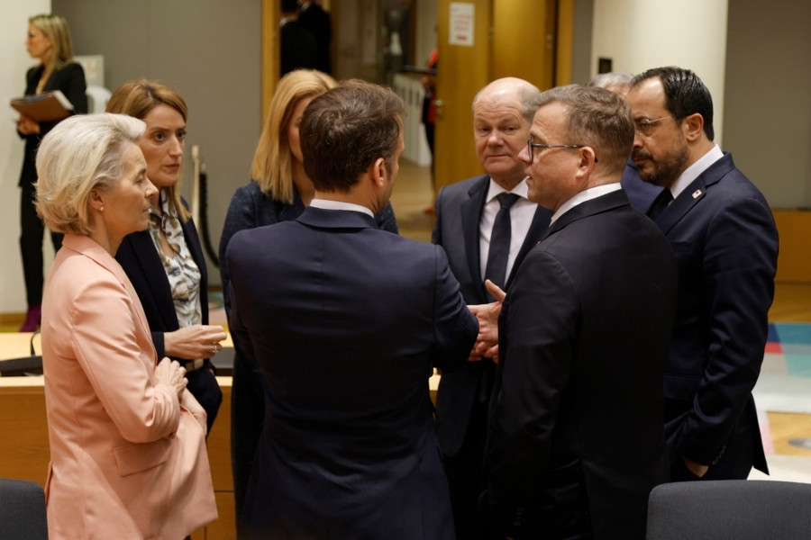 ursula_macron_solts_metsola_5c8aa.jpg