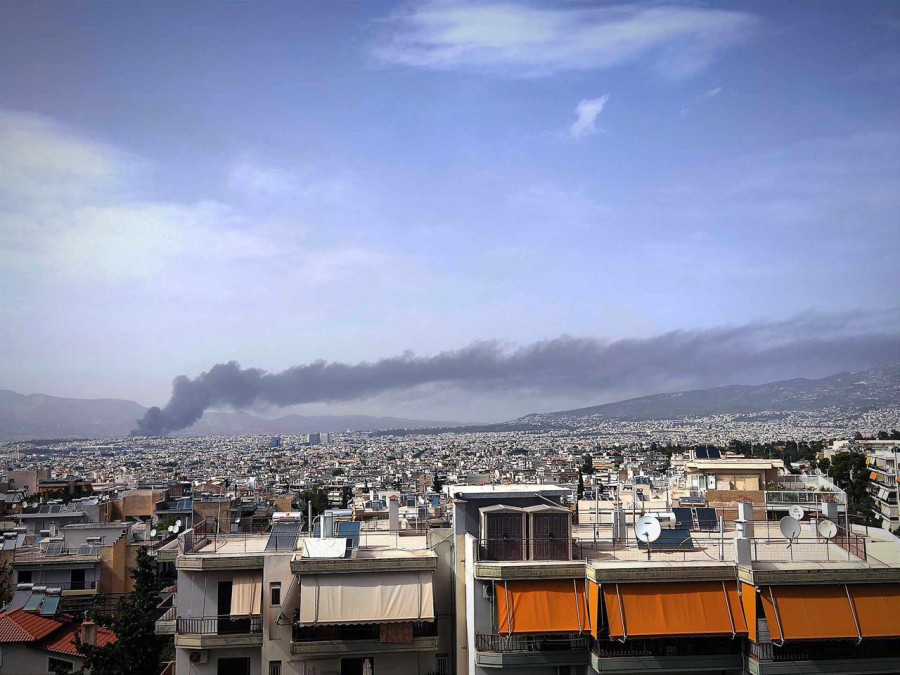 φωτια κηφισια, εκρηξη εργοστασιο κηφισια, φωτια, κηφισια, εκρηξη, εργοστασιο