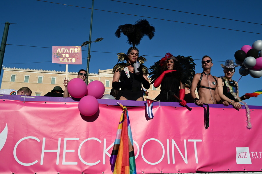 Athens_Pride18_e265f.jpg