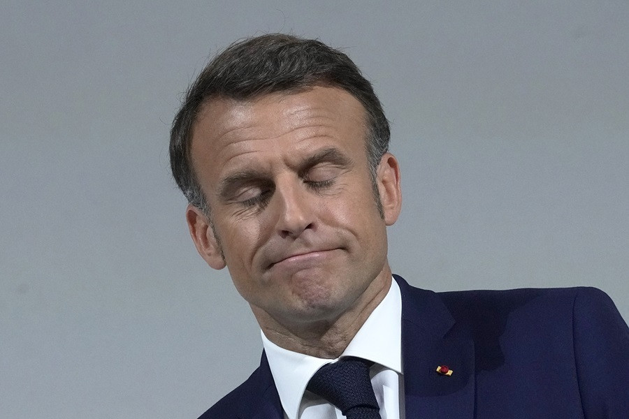 macronfds_5127e.jpg