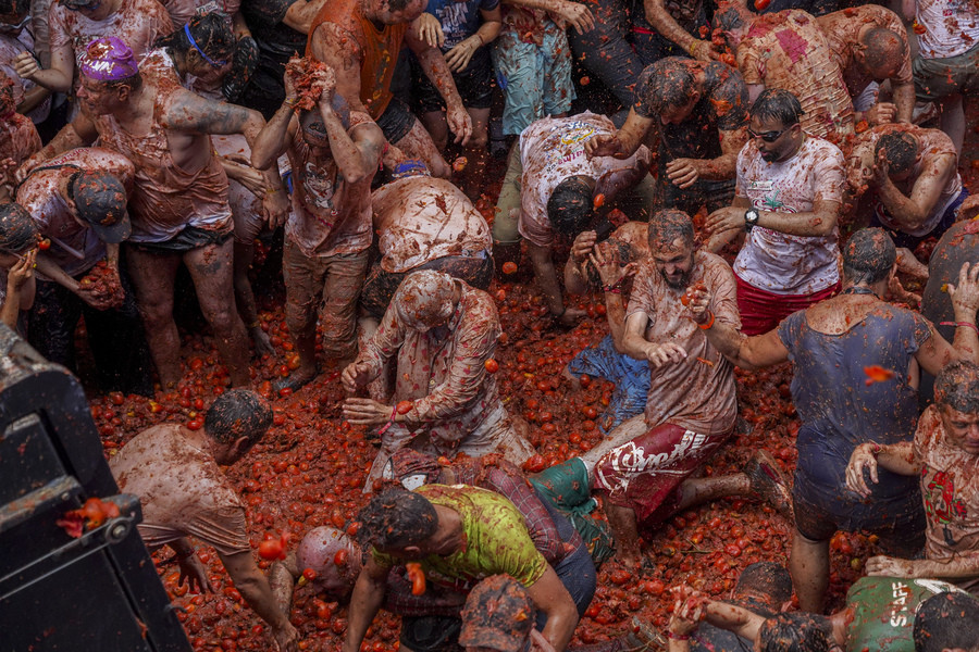 Spain_Tomatina5_d5e4e.jpg