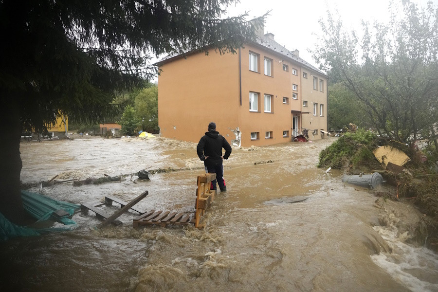 Καταστροφικές οι πλημμύρες από την κακοκαιρία «Boris» στην κεντρική και ανατολική Ευρώπη