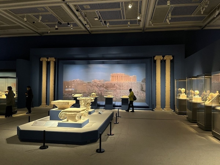 Ο Μ. Αλέξανδρος «κατακτά» και την Κίνα – Εντυπωσιάζει η έκθεση του ελληνικού πολιτισμού στο Εθνικό Μουσείο του Πεκίνου