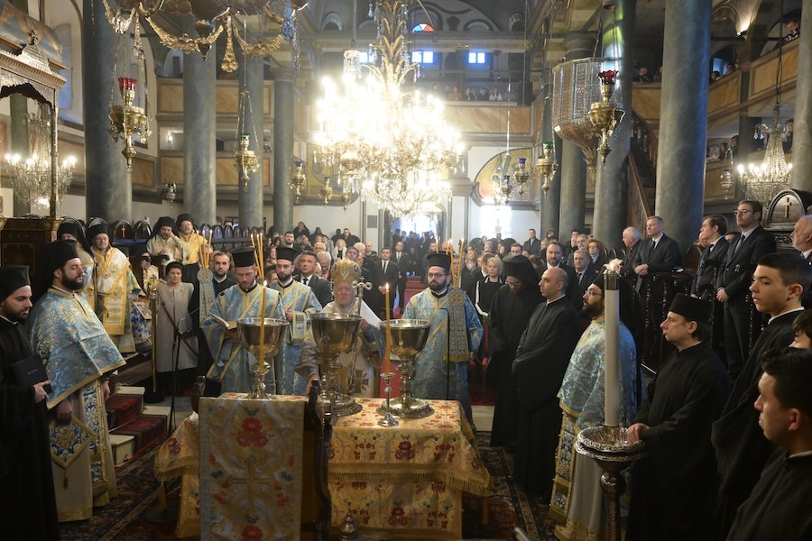 Ο Νίκος Ανδρουλάκης στο Φανάρι για τον εορτασμό των Θεοφανείων