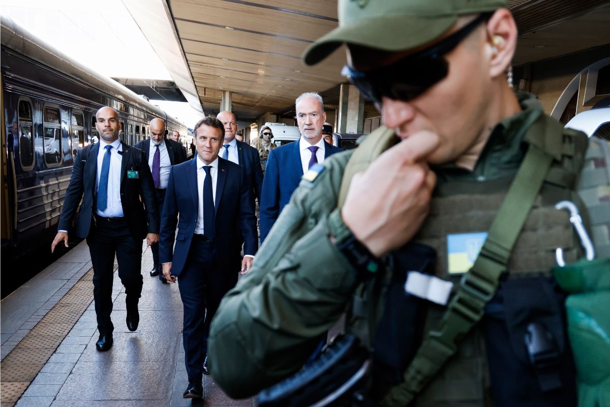 μακρον