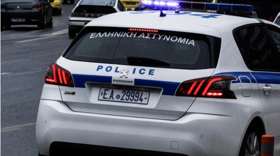 Συλλήψεις για ναρκωτικά στη Γλυφάδα και στο Ζεφύρι