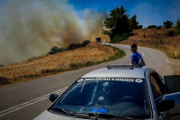 Η εικόνα στις φωτιές σε Εύβοια και Ρέθυμνο - Κίνδυνος σήμερα σε Αττική και άλλες 4 περιοχές για πυρκαγιά