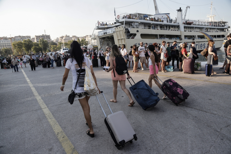 Μετακίνηση από νησί σε νησί: Νέες διευκρινήσεις για τα ταξίδια