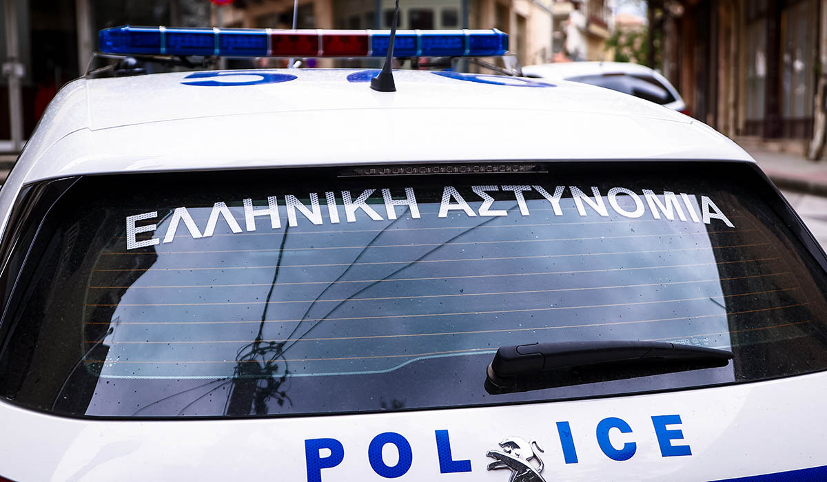 Θεσσαλονίκη: 16 συλλήψεις για εξαπάτηση πολιτών μέσω υπολογιστή – 46.700 ευρώ η λεία τους