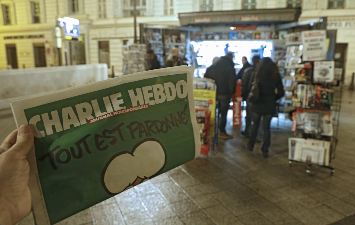 Charlie Hebdo: Όταν τα πρωτοσέλιδα του περιοδικού προκάλεσαν χάος