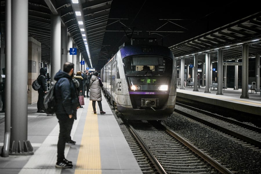 Hellenic Train: Με λεωφορεία και την Τετάρτη τα δρομολόγια στο τμήμα του Προαστιακού Άνω Λιόσια - Κιάτο