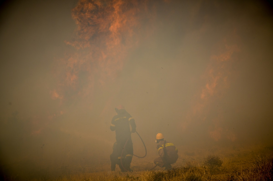 Φωτιές στην Ελλάδα: 55 μέτωπα ξέσπασαν ταυτόχρονα - 39 ...