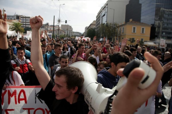 Ξανά στους δρόμους φοιτητές και μαθητές - Συλλαλητήριο στα Προπύλαια στις 4/11