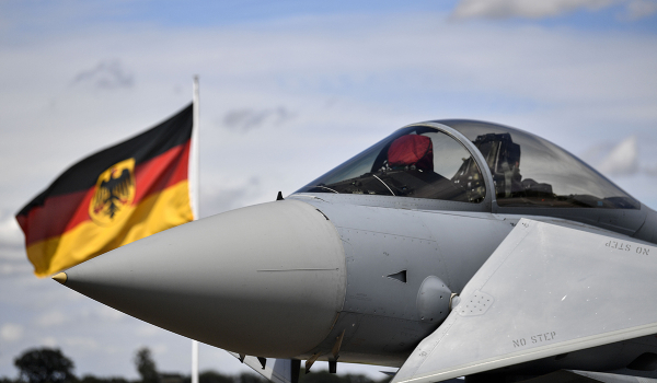 Γερμανία: Νέο «nein» στο ενδεχόμενο παράδοσης F-16 στην Ουκρανία