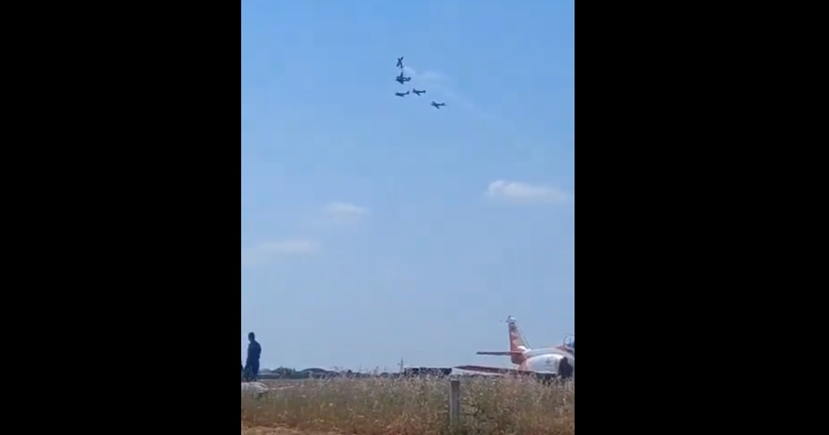 Πορτογαλία: Σύγκρουση αεροσκαφών σε αεροπορικό σόου, νεκρός ένας πιλότος (βίντεο)
