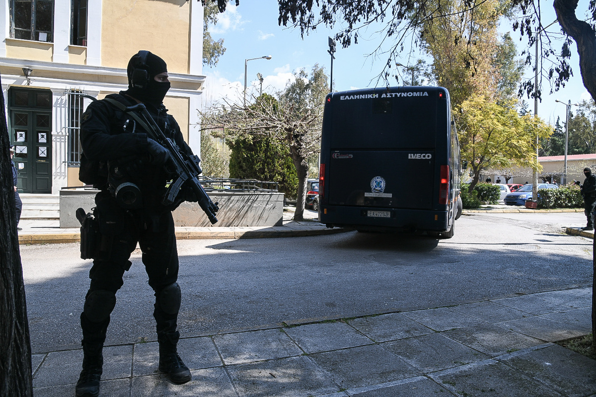 Συλλήψεις από την Αντιτρομοκρατική για υποθέσεις εμπρησμών στην Αθήνα