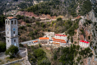 Χωριό κοντά στο Καρπενήσι δίνει σπίτι και δουλειά σε οικογένειες για να μην κλείσει το σχολείο