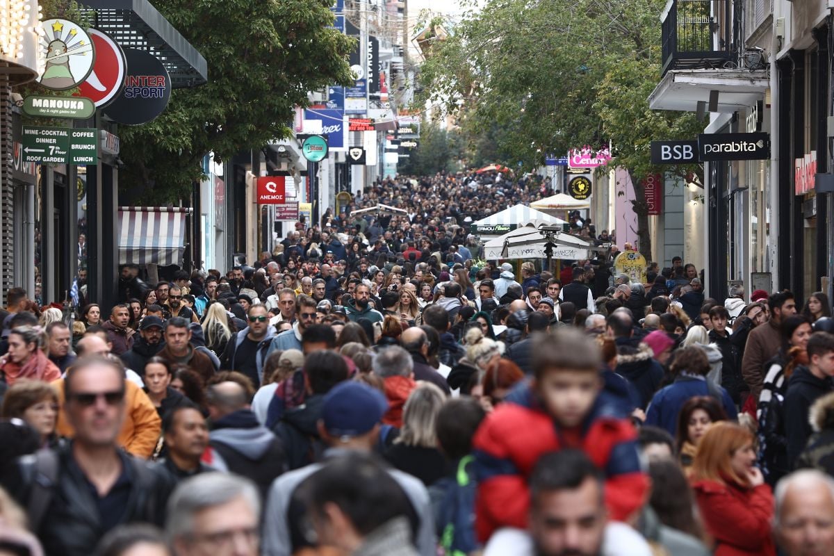 Νωρίτερα η Black Friday 2024 στα Zara