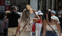 Καύσωνας: Πόσο πέφτει η παραγωγικότητα ενός εργαζομένου ανά βαθμό Κελσίου - Τρύπα 2,2 δισ. στην οικονομία