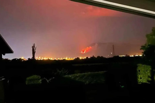 Φωτιά στην Πέλλα: Ολονύχτια μάχη με τις φλόγες - Σηκώθηκαν εναέρια μέσα