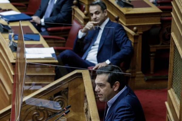 Βουλή - LIVE EIKONA: «Μάχη» Μητσοτάκη - Τσίπρα για την οικονομία