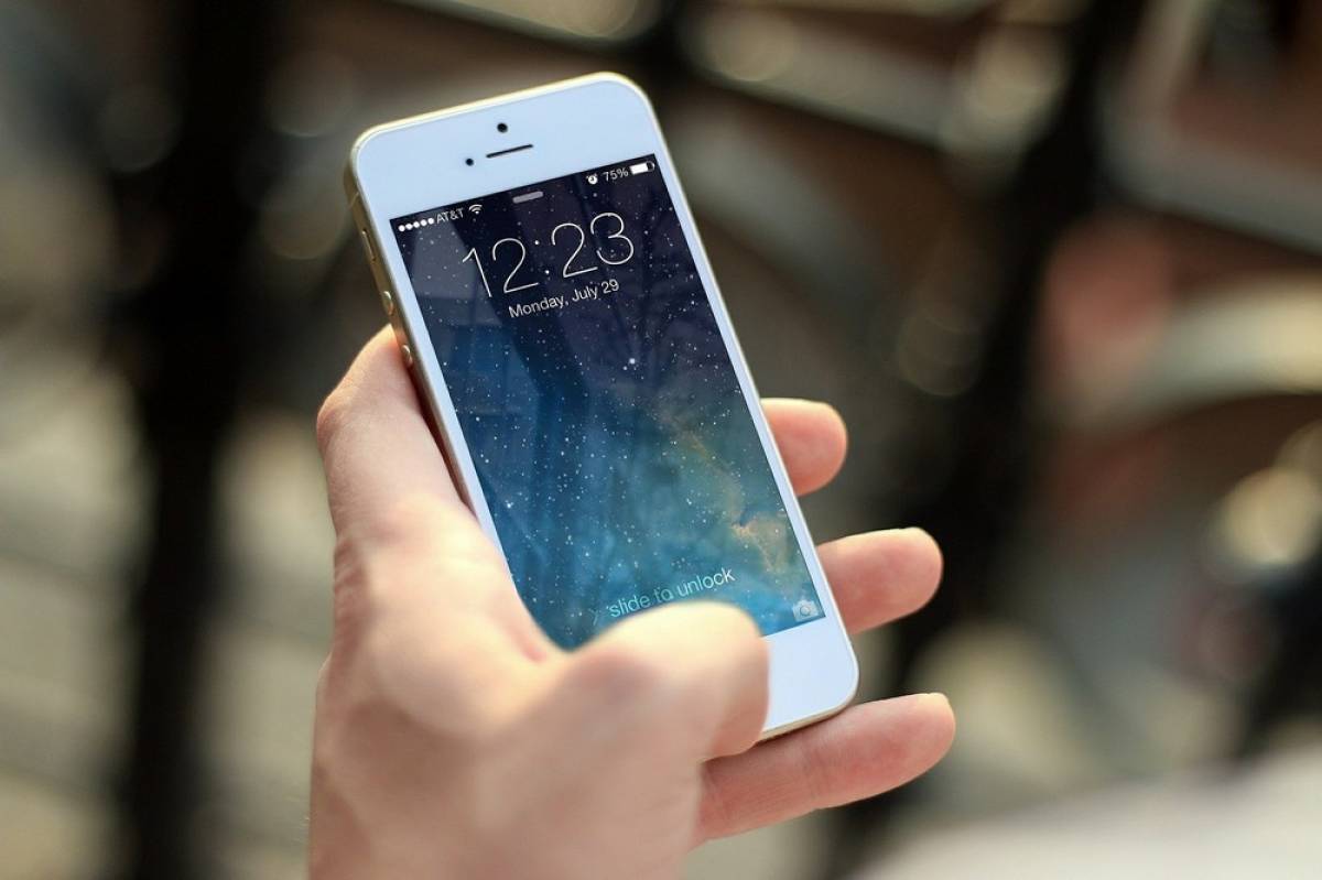 Κορονοϊός: Μέσω εφαρμογής στο κινητό θα μαθαίνουμε τα νέα μέτρα ανά περιοχή