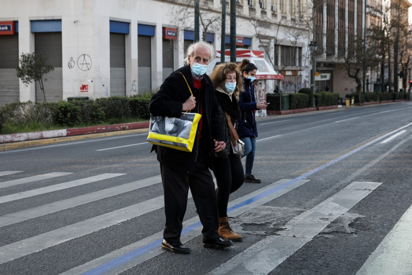 H Koyrasmenh Epitroph Fernei Nea Metra Gia Oses Perioxes Mpoyn Shmera Sto Ba8y Kokkino