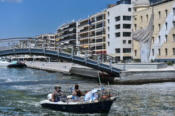 Απαγορεύεται το κολύμπι σε παραλίες του Βόλου - Μπέος: Μόλις με δείτε να κάνω μπάνιο, κάντε κι εσείς