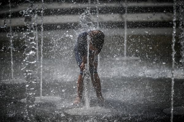 Δυσοίωνα μηνύματα για το καλοκαίρι: Μεγάλοι καύσωνες και ξηρασία το σκηνικό του καιρού στην Ελλάδα