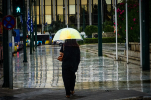 Η κακοκαιρία χτυπάει πιο νωρίς και δύο... φορές - Τι καιρό θα κάνει στην Αττική