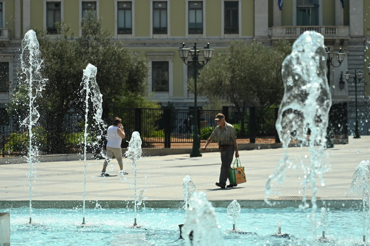 Επιθετικός καύσωνας κάνει την Ελλάδα... Αφρική: Ο λόγος που δεν θα δούμε 43άρια στην Αθήνα