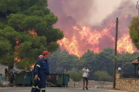 Μεγάλη φωτιά στη Ζάκυνθο - Επιχειρούν έξι εναέρια μέσα