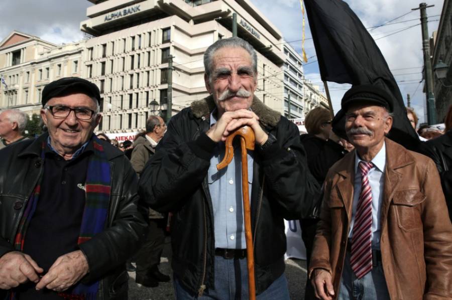 Τι ισχύει για την ανανέωση διπλώματος οδήγησης στους άνω των 74 ετών