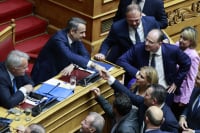 Φόβος για γαλάζια «αντάρτικα» στα ελληνοτουρκικά - «Φροντιστήριο» Γεραπετρίτη σήμερα σε βουλευτές