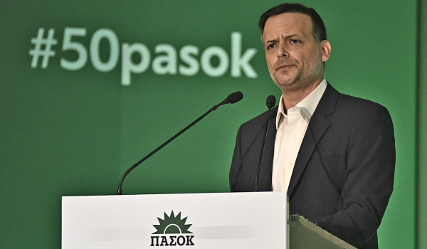 Χάρης Δούκας: Ο δήμαρχος της Αθήνας διεκδικεί την ηγεσία του ΠΑΣΟΚ - Το βιογραφικό του