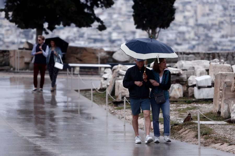 Meteo: Τοπικές βροχές και καταιγίδες την Τρίτη 23/5