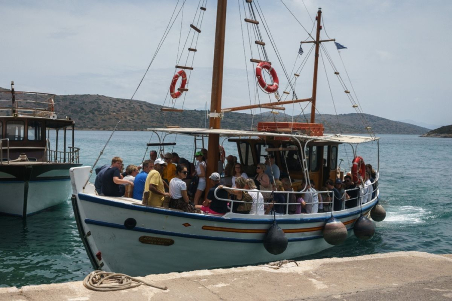 FTI: «Υποθαλάσσιος σεισμός» η πτώχευση για τον τουρισμό στην Ελλάδα - Οι άμεσες συνέπειες