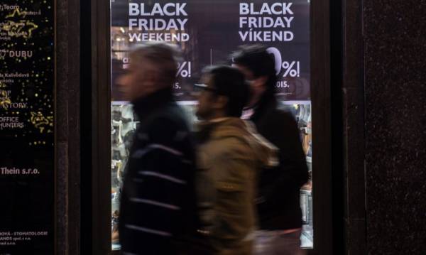 Black Friday: Ποια Κυριακή είναι ανοιχτά τα μαγαζιά, πότε είναι οι εκπτώσεις