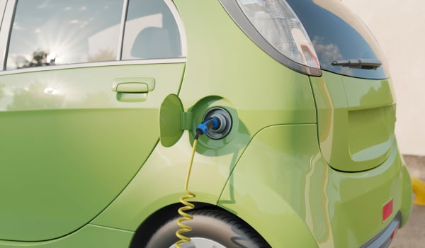 Επανάσταση στα ηλεκτρικά οχήματα: Νέα μπαταρία φορτίζει από 10% έως 80% σε μόλις 4,5 λεπτά