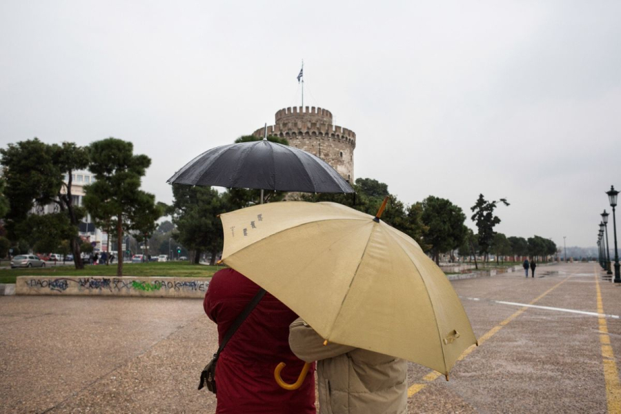 Καιρός: Άνοδος της θερμοκρασίας σήμερα αλλά και βροχές