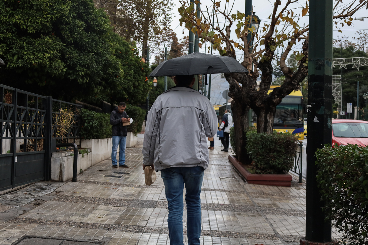 Καιρός meteo: Βροχές και καταιγίδες την Τετάρτη 11/1 - Πού θα έχει χιόνια