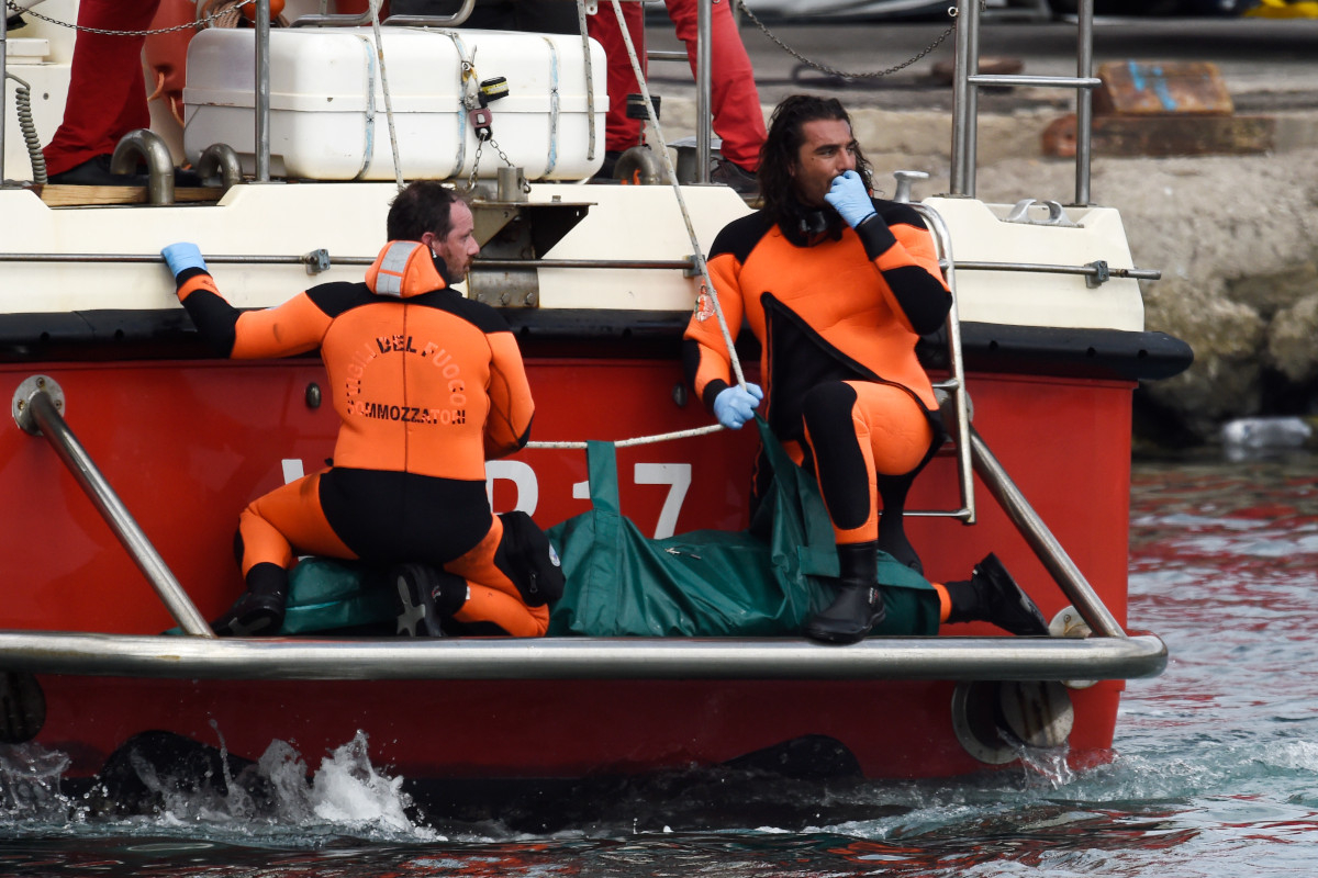 Σικελία: Είναι όλοι νεκροί - Υγρός τάφος το γιοτ για τον μεγιστάνα Λιντς, την κόρη του και άλλους πέντε