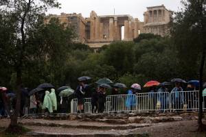 Κλειστή σήμερα η Ακρόπολη μετά τους κεραυνούς