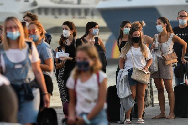 Κορονοϊός: Το νέο ρεκόρ στην Ελλάδα και το κακό σενάριο - Στο «κόκκινο» Αθήνα και Θεσσαλονίκη