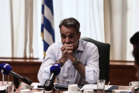 Στο Κέντρο Επιχειρήσεων της Πολιτικής Προστασίας ο Κ. Μητσοτάκης - Ενημερώνεται για τις φωτιές