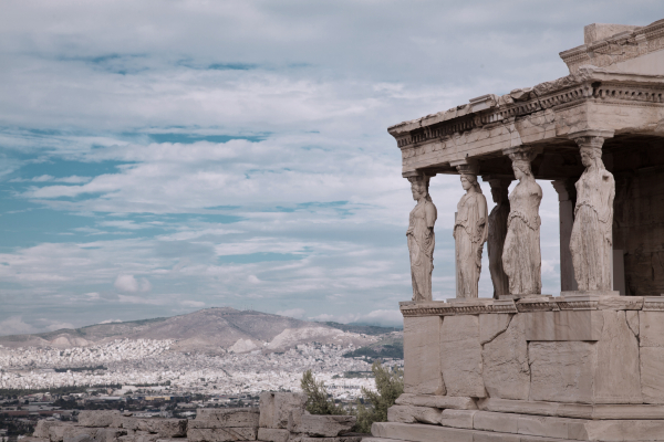 Κεραυνός στην Ακρόπολη: 4 τραυματίες