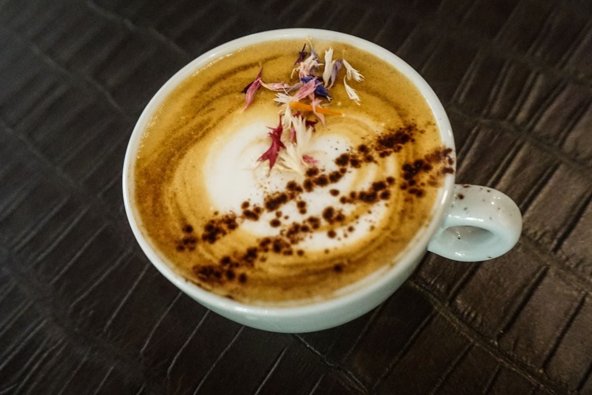 «Πικρός» καφές - «Τσουρουφλάει» η τιμή του για τους... καθιστούς πελάτες